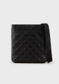 SACOCHE EN CUIR AVEC AIGLE EN RELIEF ALL OVER NOIR EMPORIO ARMANI SACOCHE EN CUIR AVEC AIGLE EN RELIEF ALL OVER NOIR EMPORIO ARMANI