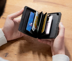 PORTE CARTES SMART CASE OSLO LARGE GRAVÉ ASTRAL ÖGON DESIGN