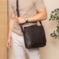 SAC BANDOULIÈRE EN CUIR MARRON RAPHAEL THE CHESTERFIELD BRAND